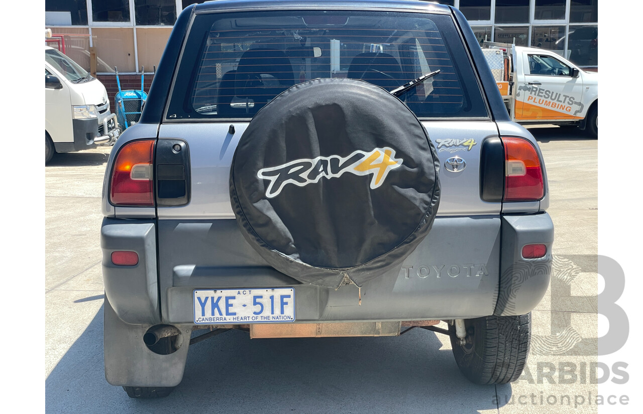 7/1994 Toyota Rav4 (4x4)  Cruiser 2d Hardtop Silver 2.0L