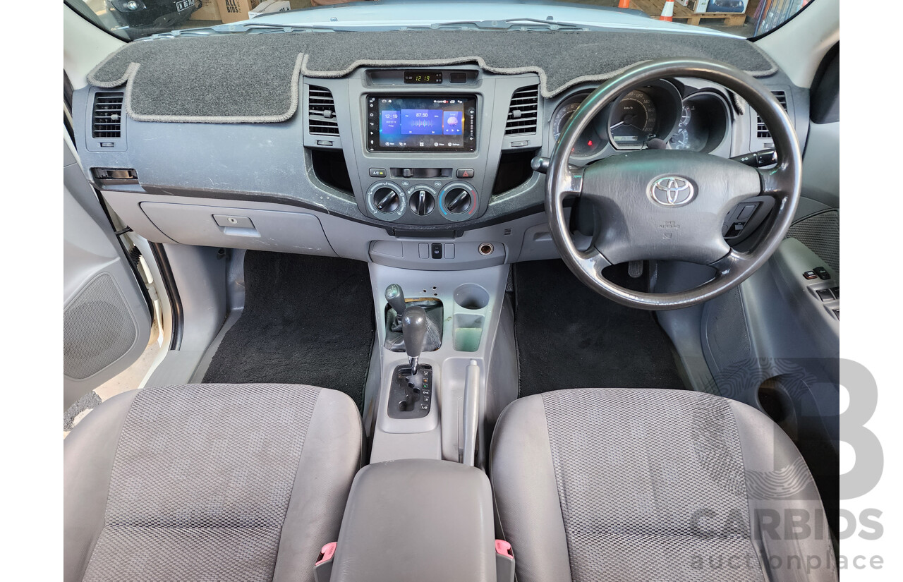 5/2007 Toyota Hilux SR (4x4) GGN25R 07 UPGRADE Dual Cab P/Up White 4.0L