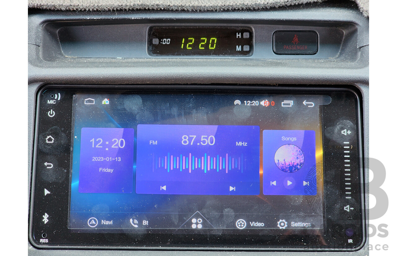 5/2007 Toyota Hilux SR (4x4) GGN25R 07 UPGRADE Dual Cab P/Up White 4.0L