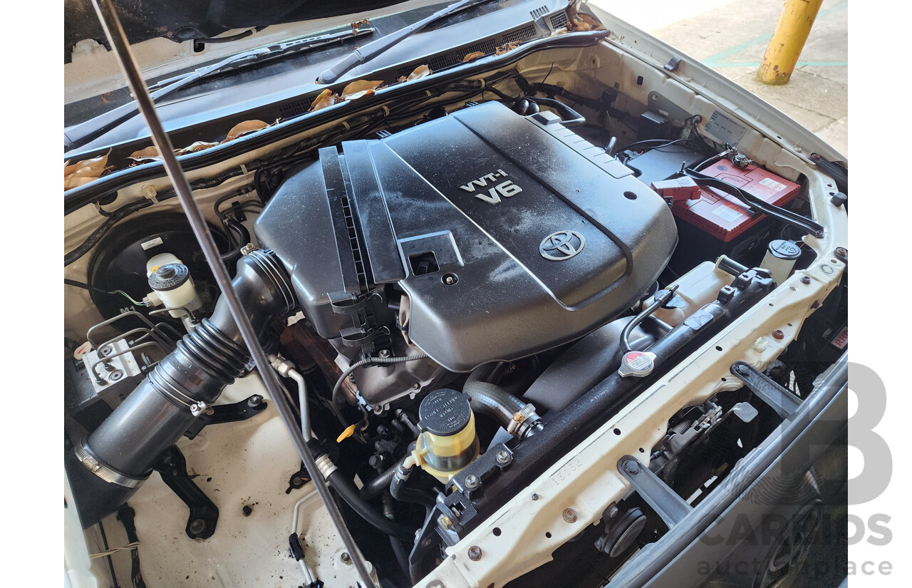 5/2007 Toyota Hilux SR (4x4) GGN25R 07 UPGRADE Dual Cab P/Up White 4.0L