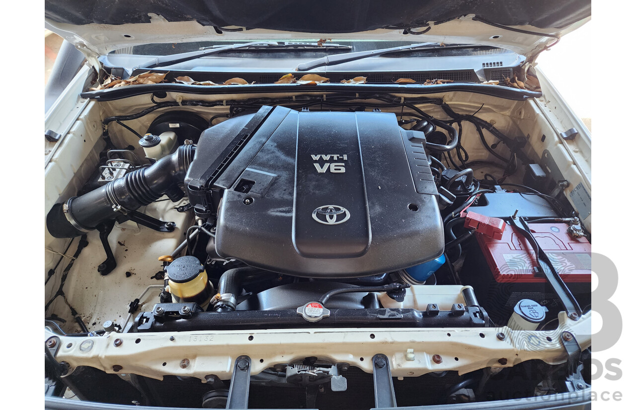 5/2007 Toyota Hilux SR (4x4) GGN25R 07 UPGRADE Dual Cab P/Up White 4.0L