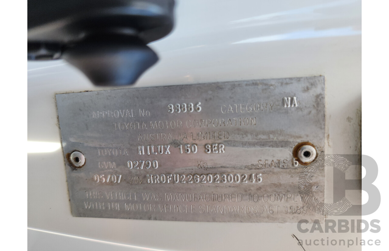 5/2007 Toyota Hilux SR (4x4) GGN25R 07 UPGRADE Dual Cab P/Up White 4.0L