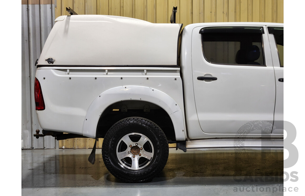 5/2007 Toyota Hilux SR (4x4) GGN25R 07 UPGRADE Dual Cab P/Up White 4.0L