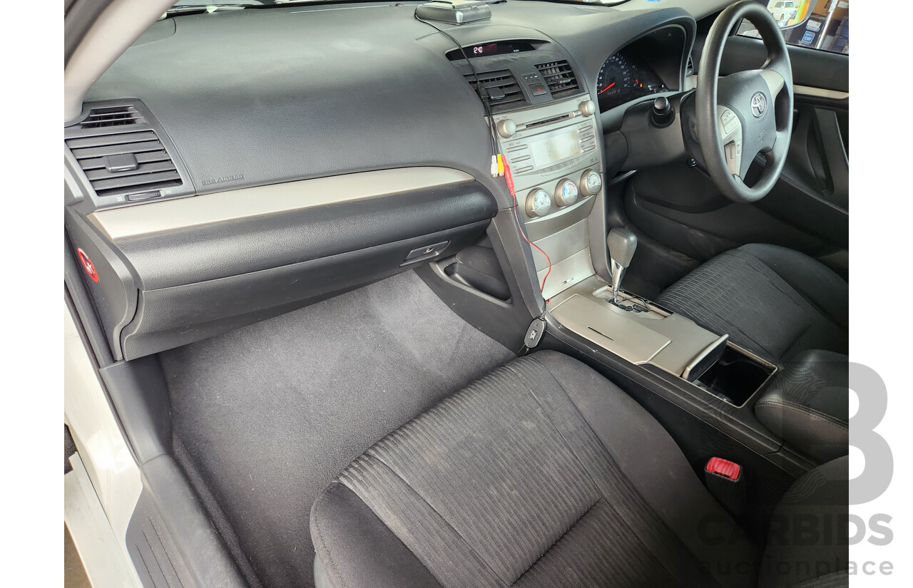 2/2010 Toyota Aurion AT-X GSV40R 09 UPGRADE 4d Sedan Diamond White 3.5L