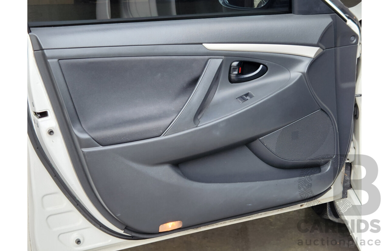 2/2010 Toyota Aurion AT-X GSV40R 09 UPGRADE 4d Sedan Diamond White 3.5L