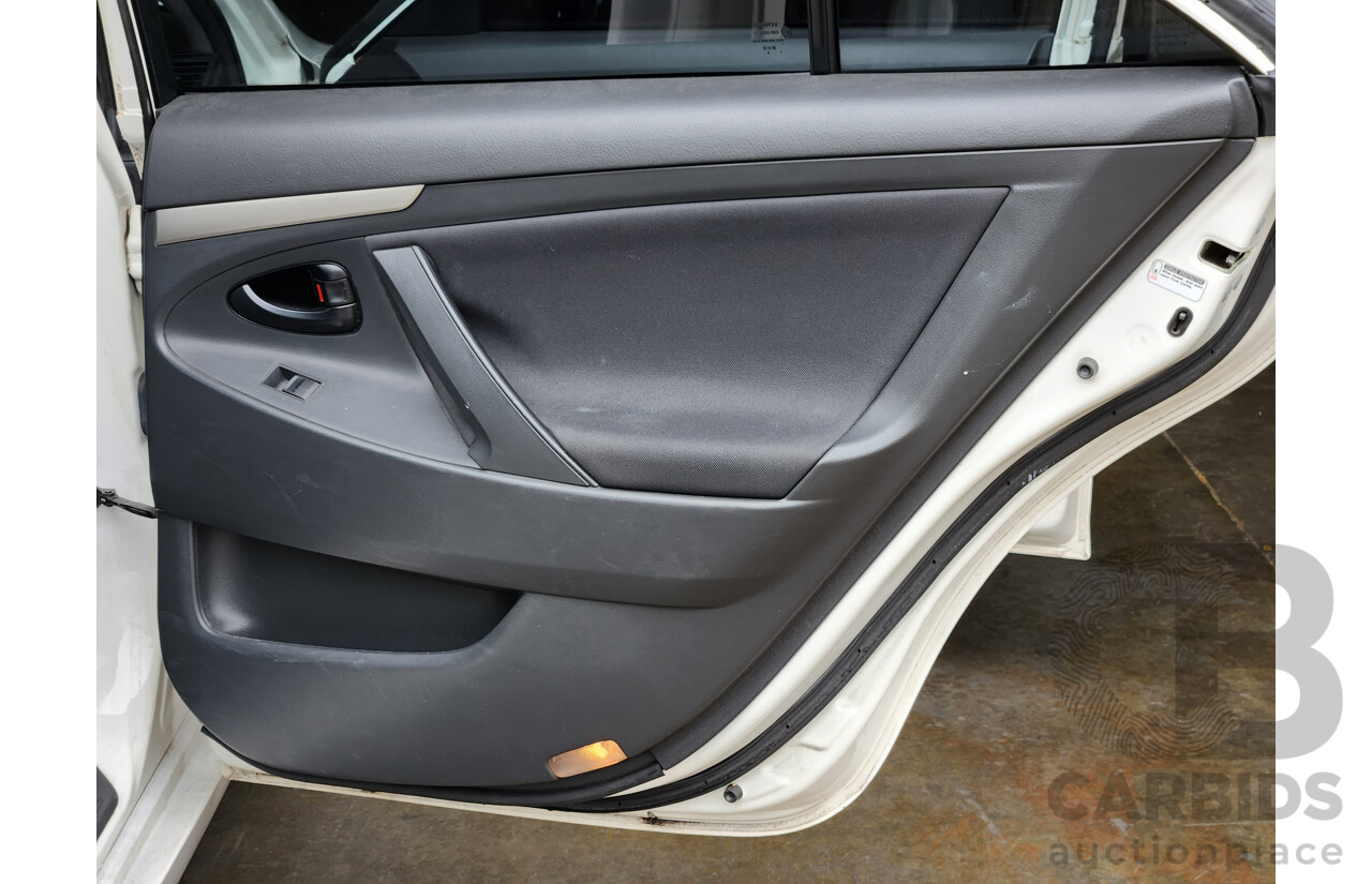 2/2010 Toyota Aurion AT-X GSV40R 09 UPGRADE 4d Sedan Diamond White 3.5L