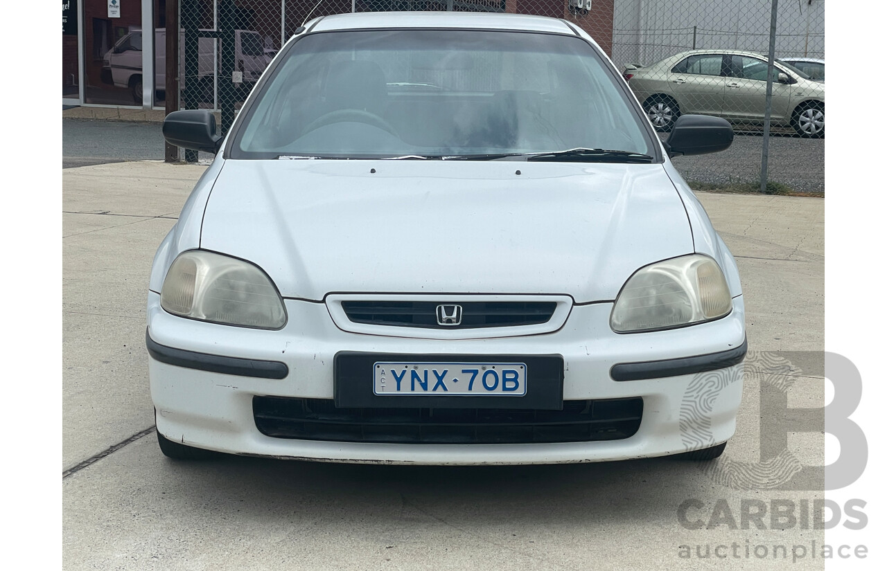 8/1998 Honda Civic CXi  3d Hatchback White 1.6L