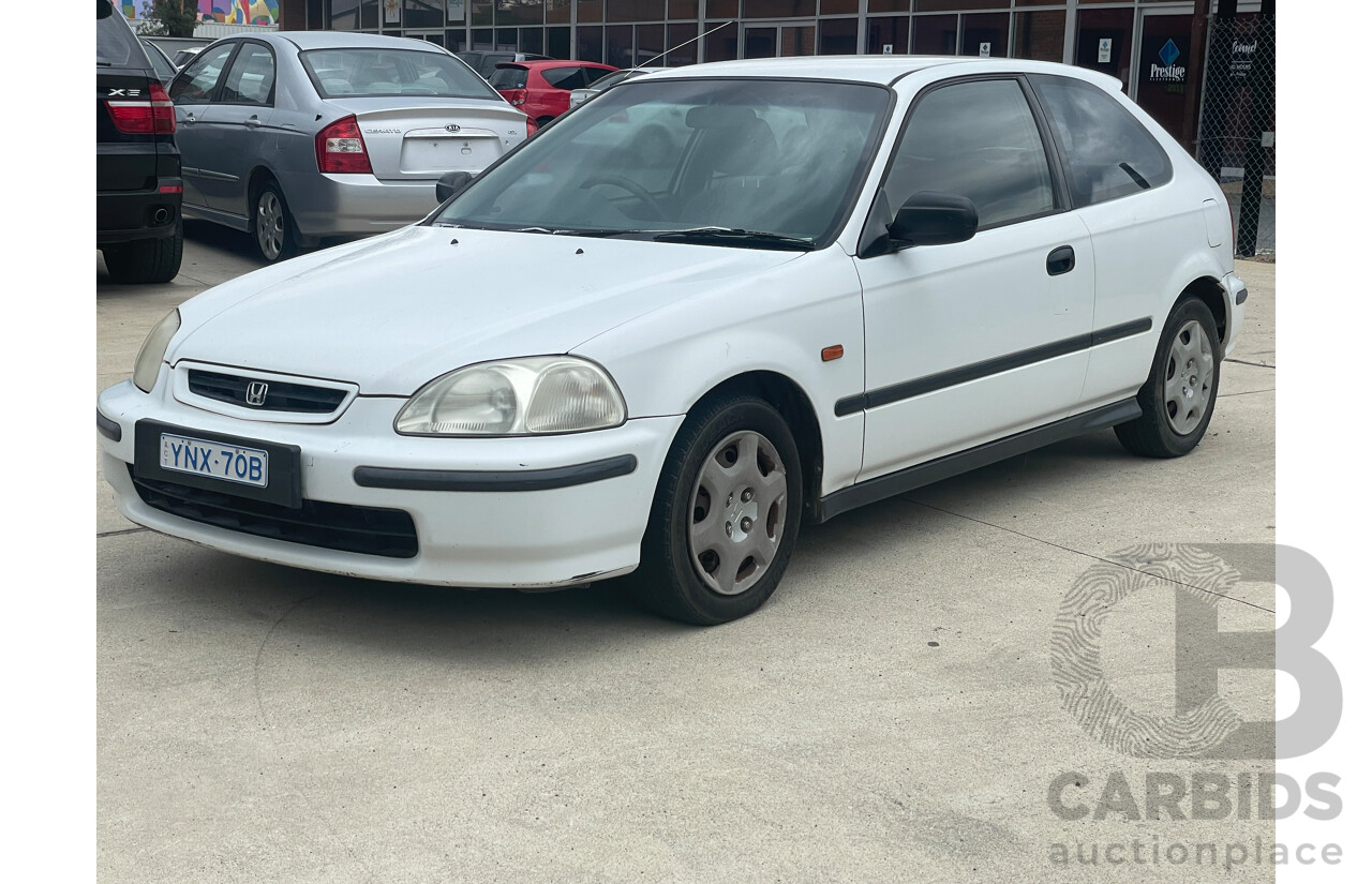 8/1998 Honda Civic CXi  3d Hatchback White 1.6L