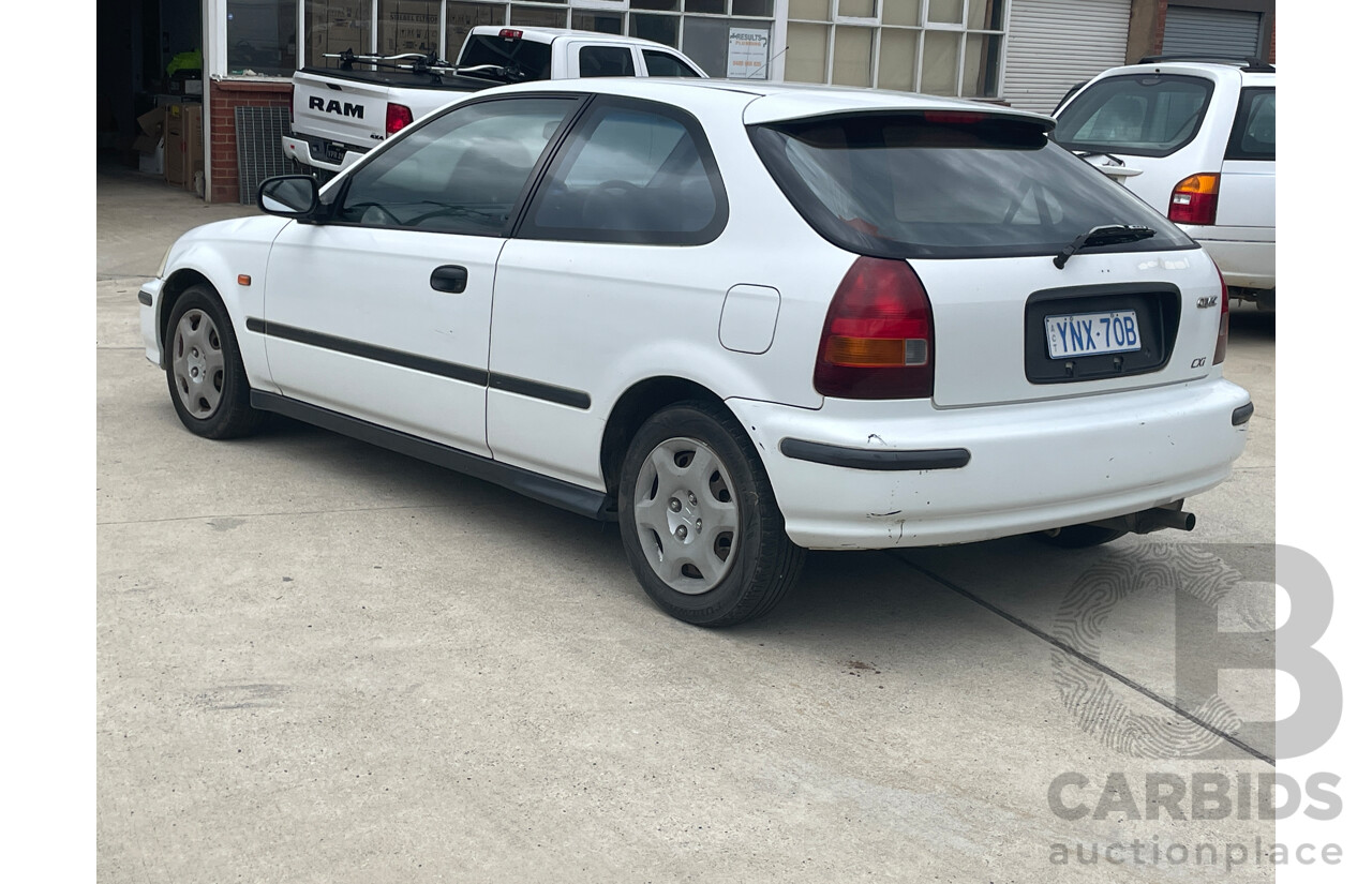 8/1998 Honda Civic CXi  3d Hatchback White 1.6L