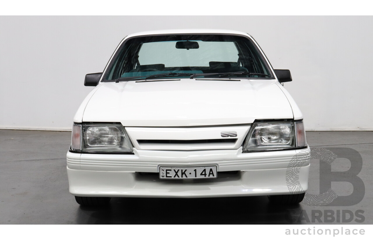 12/1984 Holden Commodore VK Group 3 Replica 4d Sedan White 6.0L V8