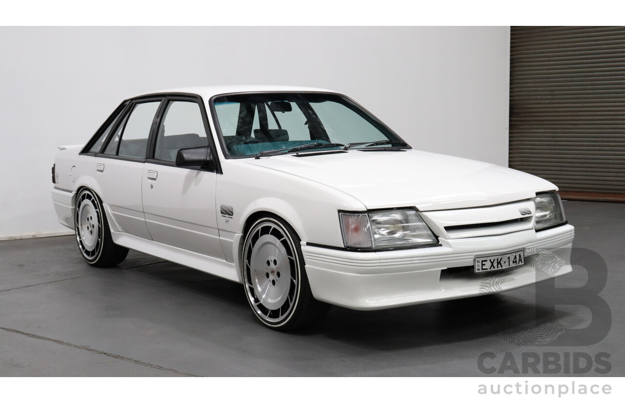 12/1984 Holden Commodore VK Group 3 Replica 4d Sedan White 6.0L V8