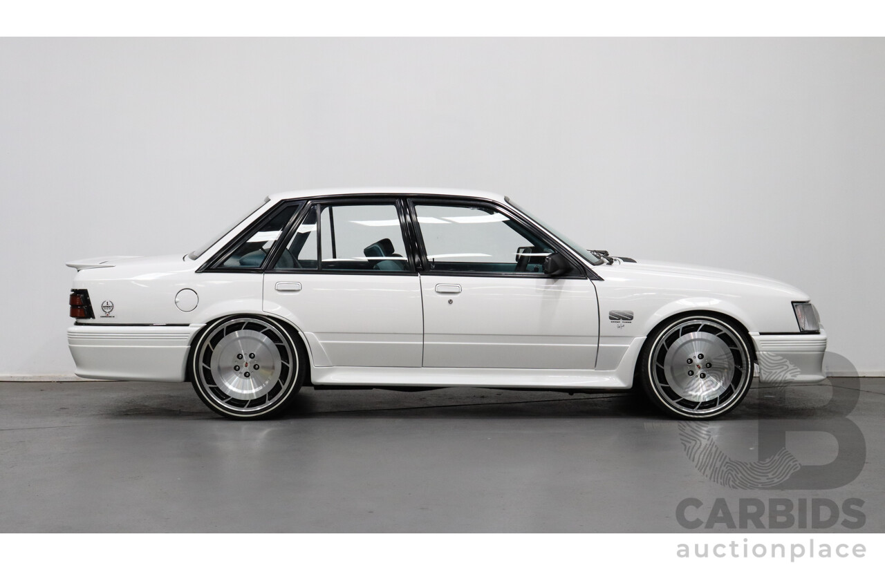 12/1984 Holden Commodore VK Group 3 Replica 4d Sedan White 6.0L V8