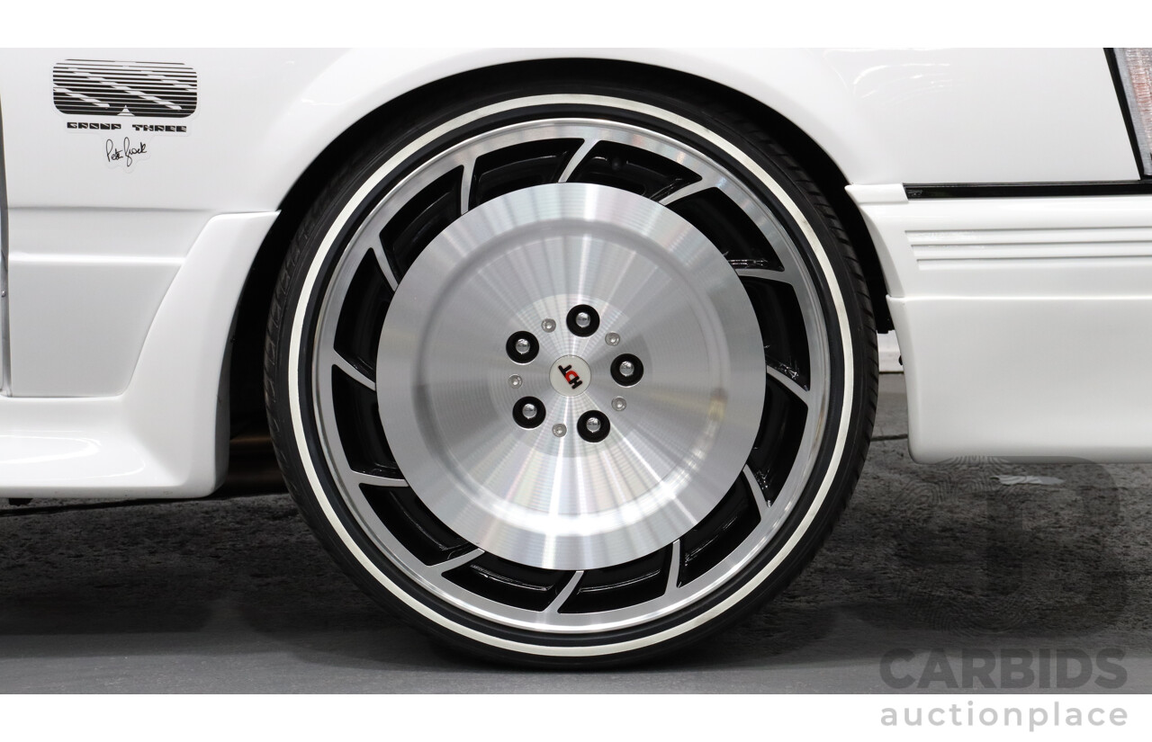 12/1984 Holden Commodore VK Group 3 Replica 4d Sedan White 6.0L V8
