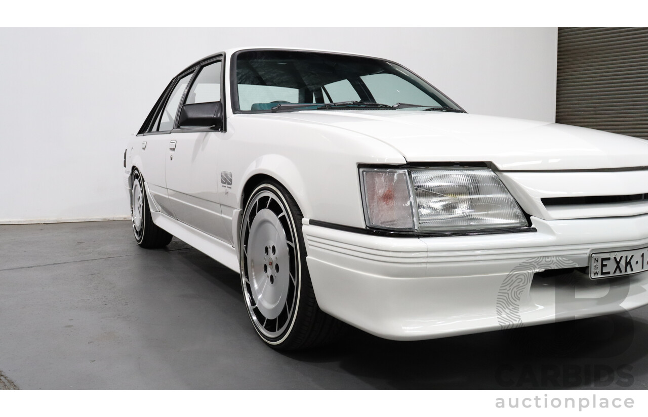 12/1984 Holden Commodore VK Group 3 Replica 4d Sedan White 6.0L V8