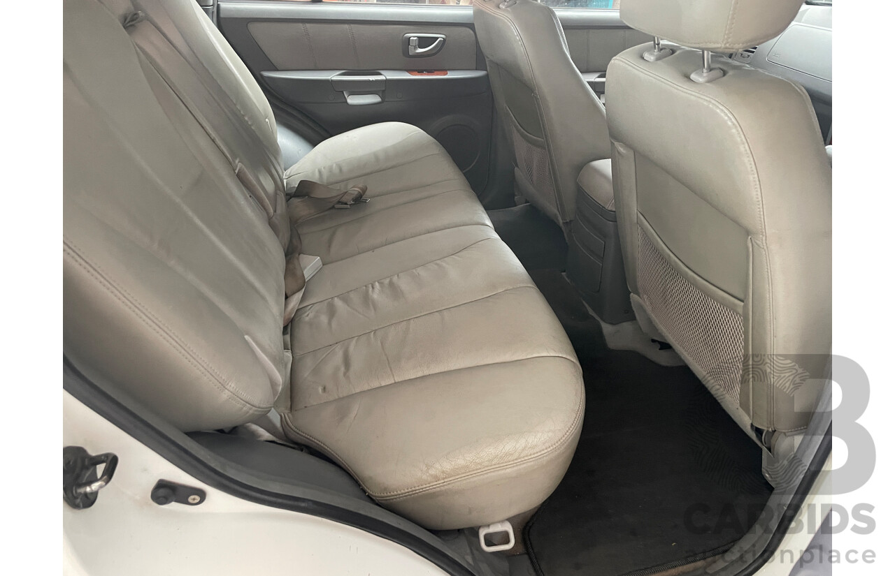 5/2006 Hyundai Terracan Highlander CRDi  4d Wagon White 2.9L