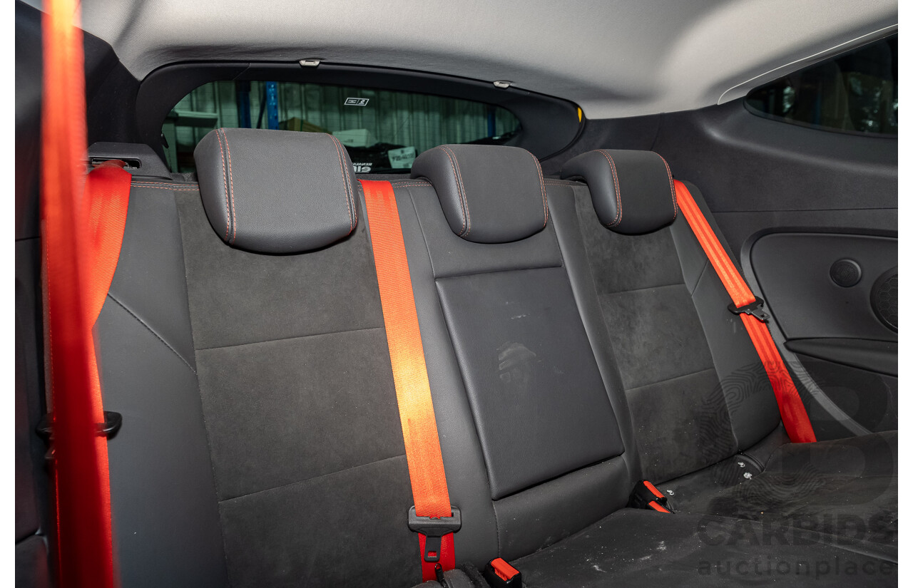 2/2016 Renault Megane RS 275 CUP Premium X95 MY15 3d Hatchback Liquid Yellow Metallic 2.0L Turbo