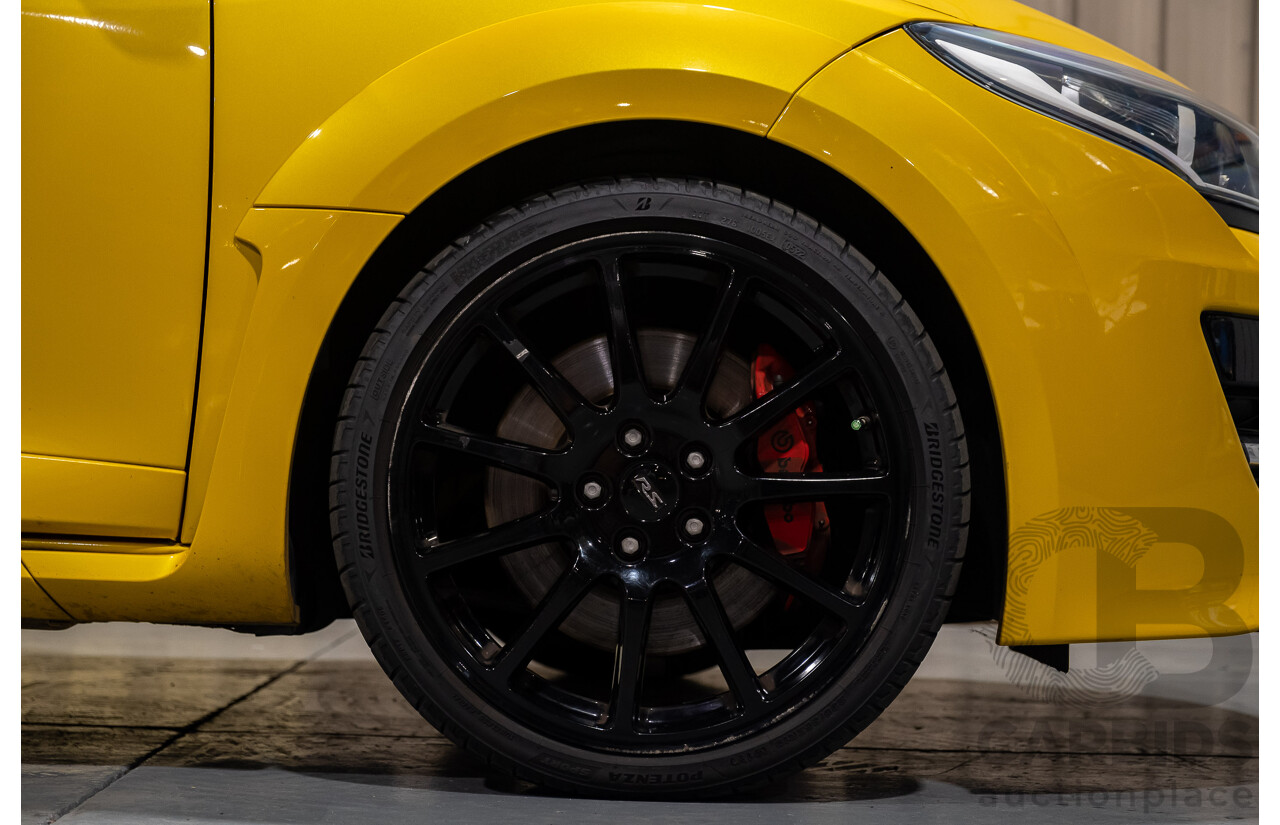 2/2016 Renault Megane RS 275 CUP Premium X95 MY15 3d Hatchback Liquid Yellow Metallic 2.0L Turbo