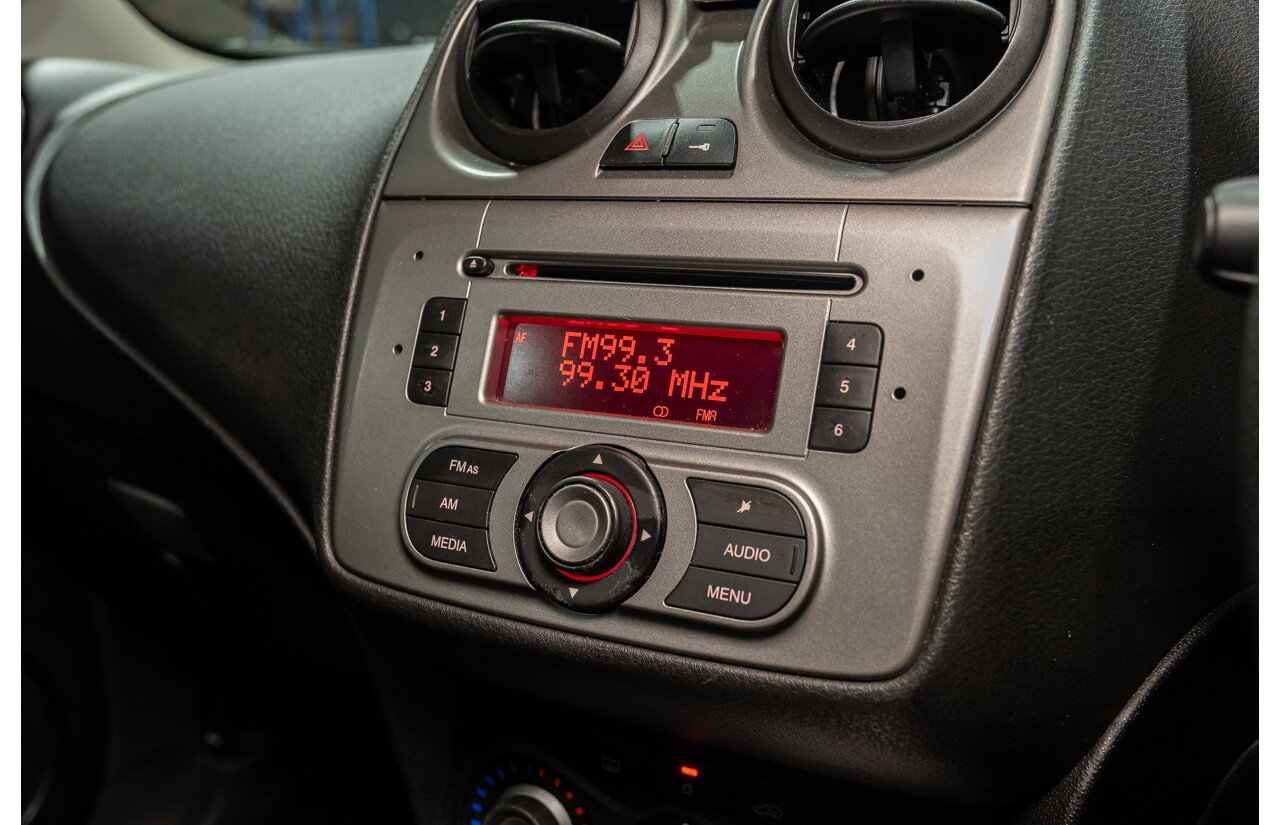 7/2013 Alfa Romeo Mito Progression  3d Hatchback Red 1.4L