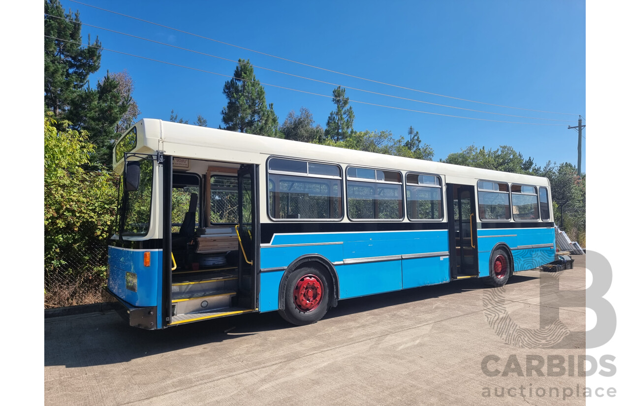 02/1992 Mercedes O405 Volgren Bus 12.0L Diesel (Motorhome Project)