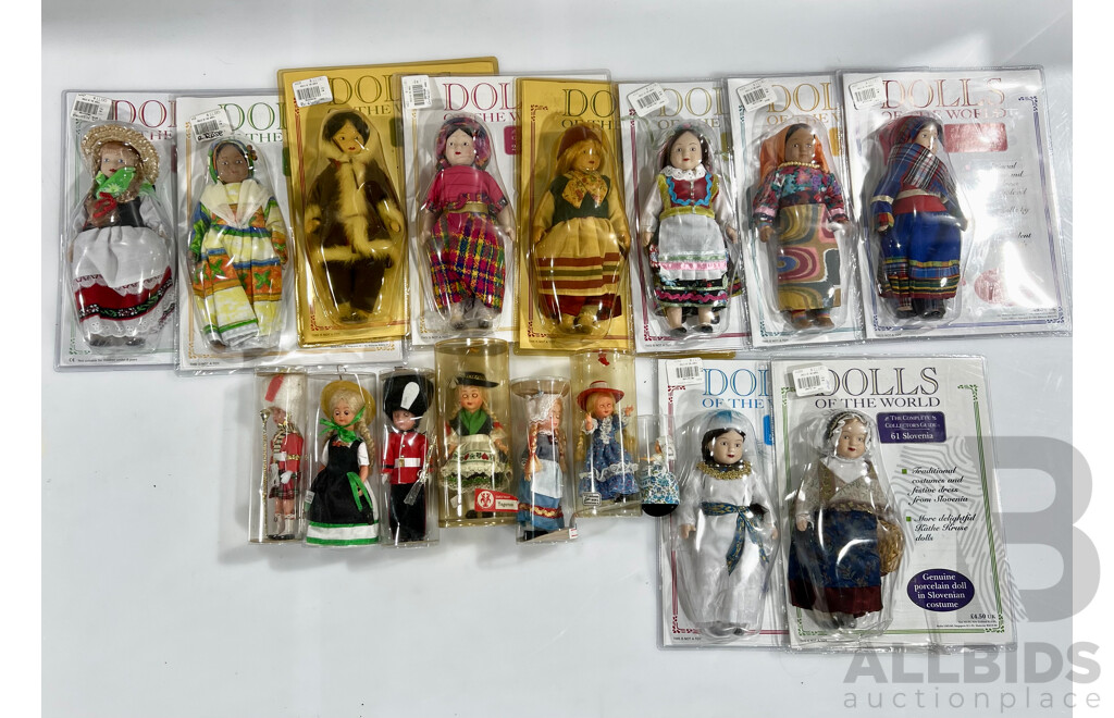 Collection of Porcelain, Dolls of the World Collectors Guide X10 and Others