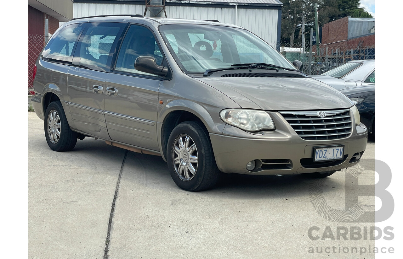 6/2005 Chrysler Grand Voyager Limited RG 05 UPGRADE 4d Wagon Tan 3.3L