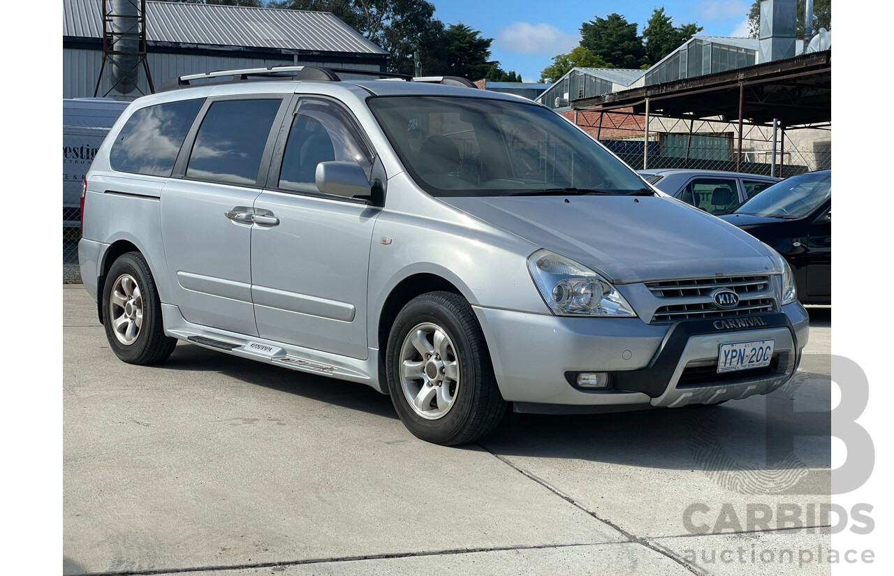 8/2008 Kia Grand Carnival (EX) VQ 4d Wagon Silver 3.8L
