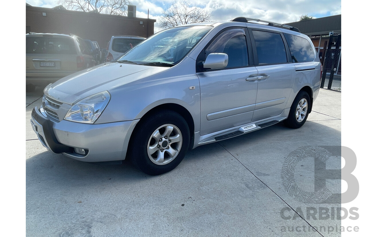 8/2008 Kia Grand Carnival (EX) VQ 4d Wagon Silver 3.8L