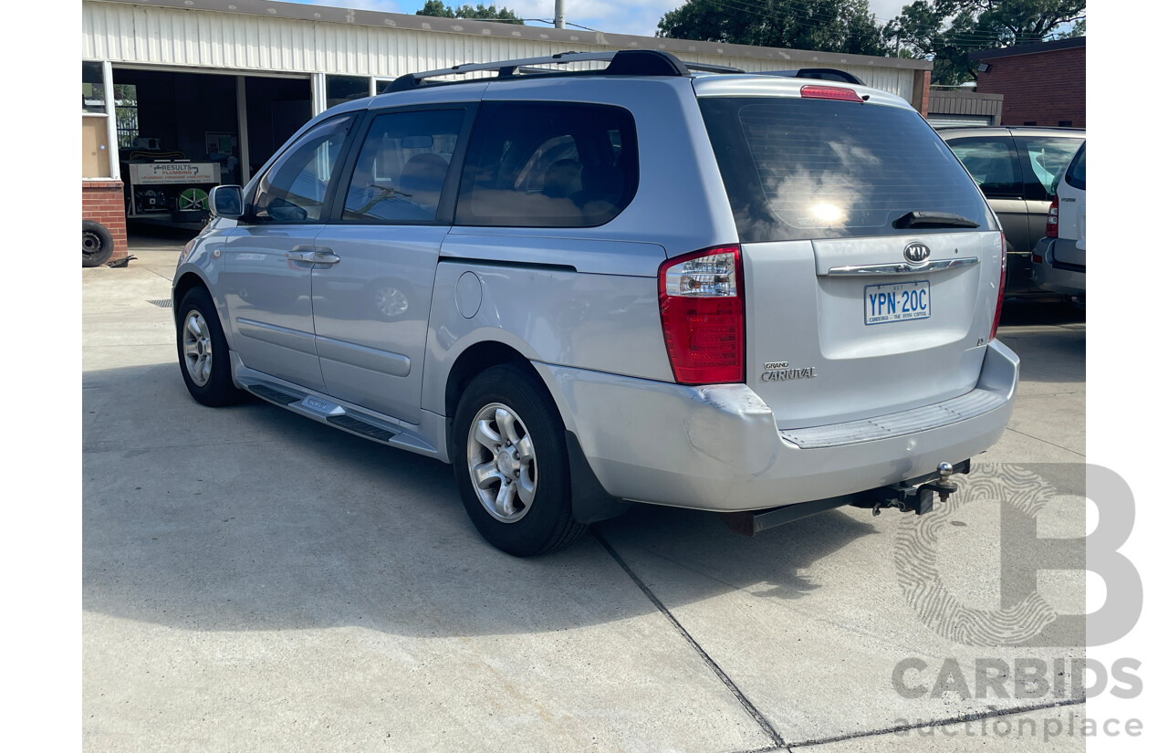 8/2008 Kia Grand Carnival (EX) VQ 4d Wagon Silver 3.8L