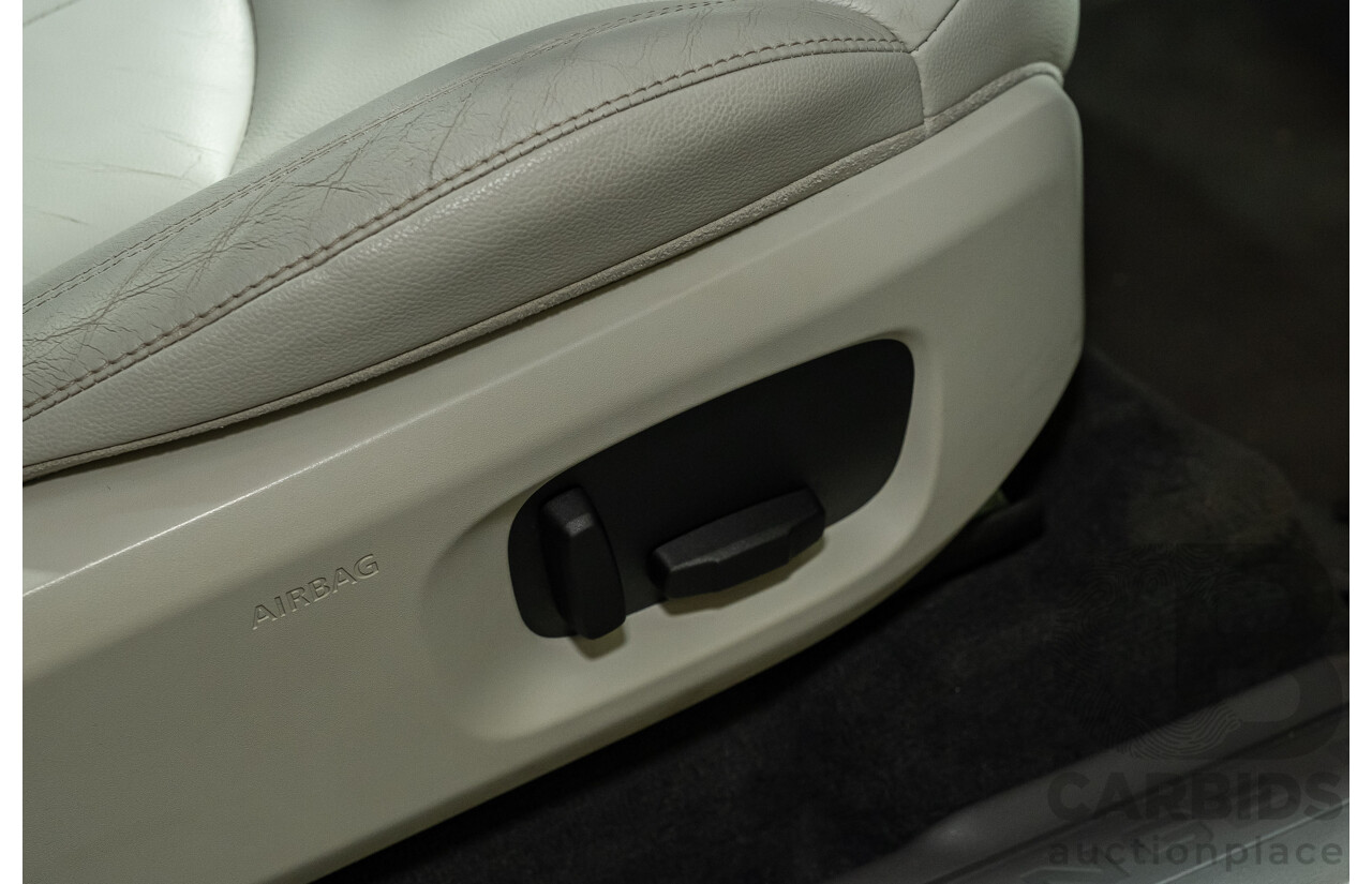 2/2017 Range Rover Evoque TD4 180 SE LV MY16 5d Wagon Blue 2.0L Turbo Diesel