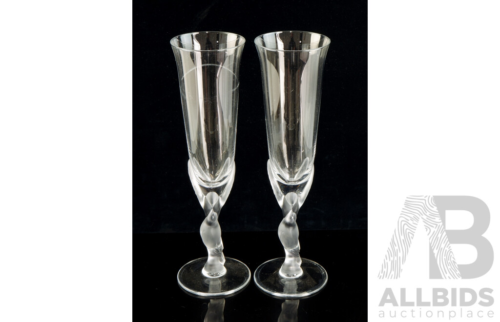 Pair Faberge Kissing Doves Glasses with Frosted Glass Stem