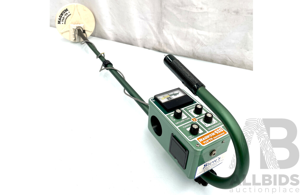 Vintage Compass Metal Coin Detector Magnum 420 VLF Discriminator