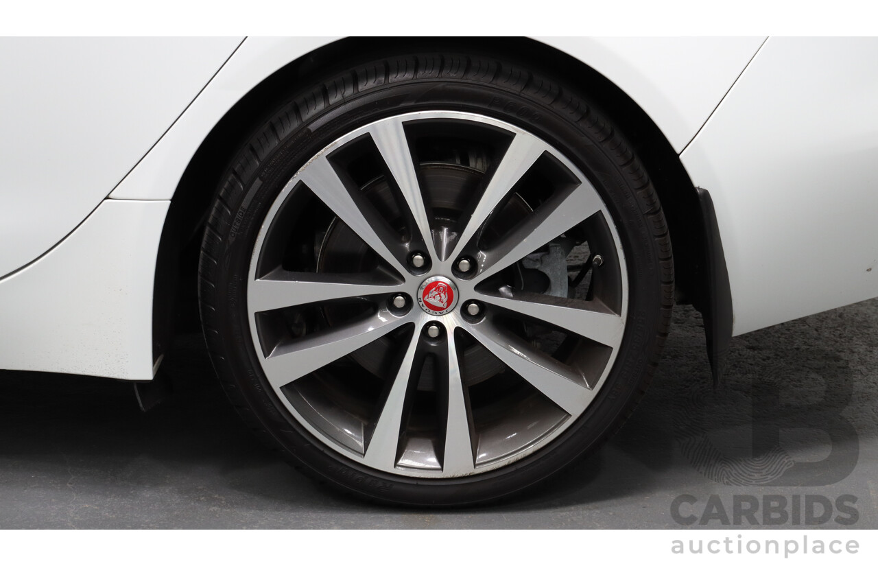 3/2017 Jaguar XE 20t Prestige  4d Sedan White 2.0L Turbo