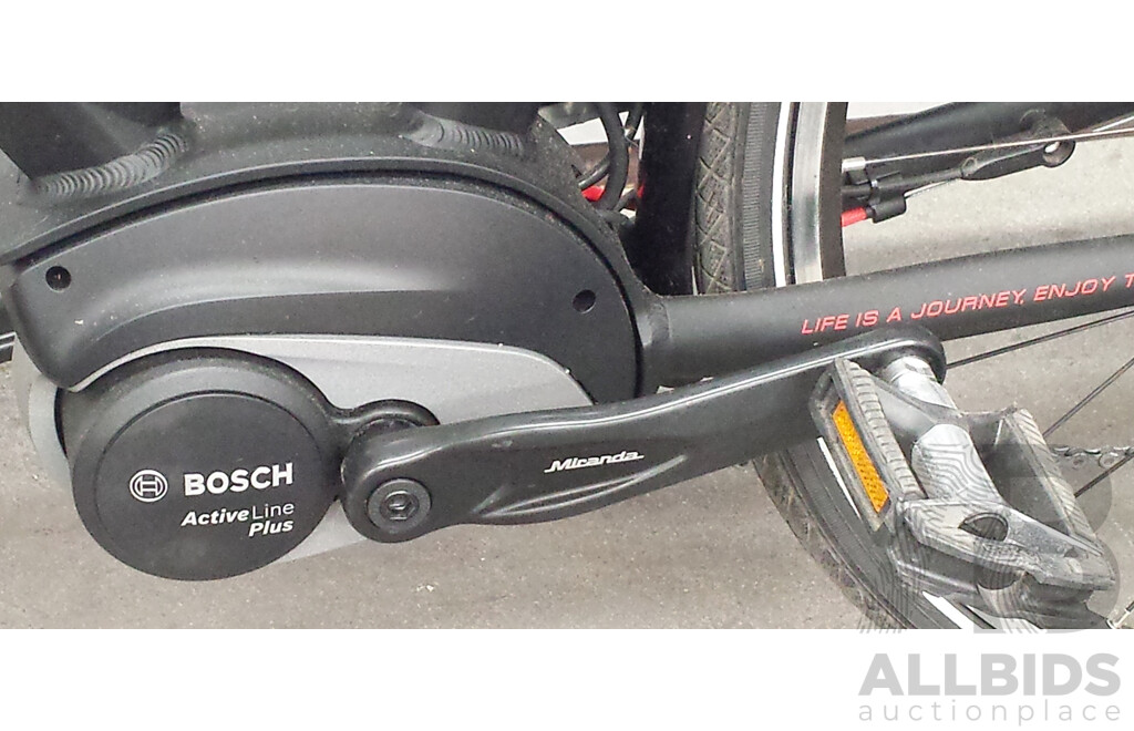 Gazelle Chamonix T10 HMB 18 Inch Electric Bicycle