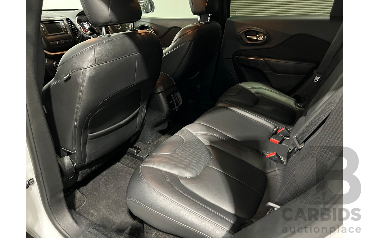 9/2016 Jeep Cherokee Longitude (4x4) KL 4d Wagon White 3.2L V6