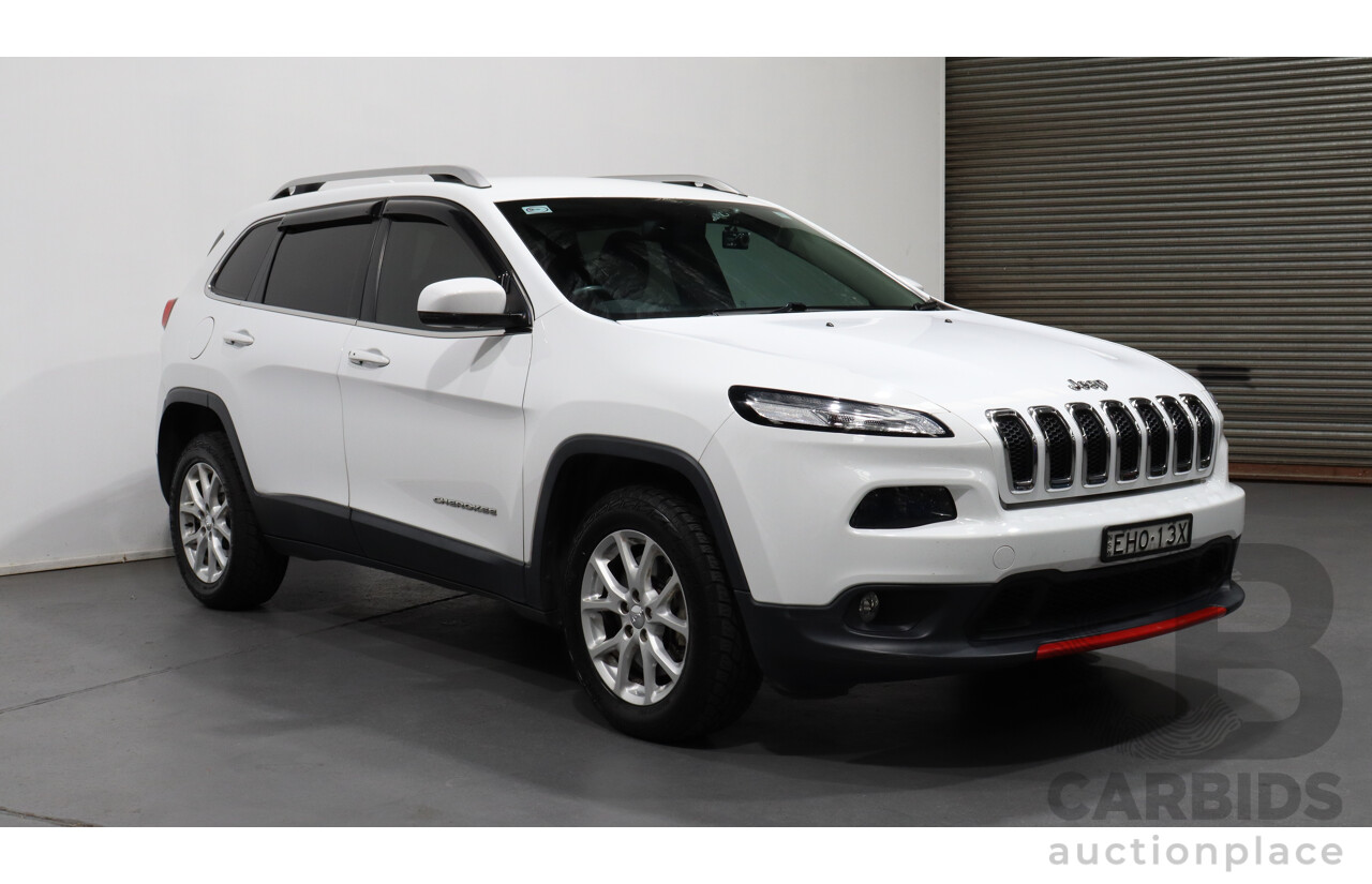 9/2016 Jeep Cherokee Longitude (4x4) KL 4d Wagon White 3.2L V6