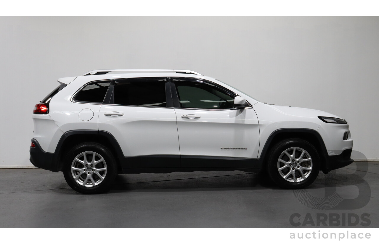 9/2016 Jeep Cherokee Longitude (4x4) KL 4d Wagon White 3.2L V6