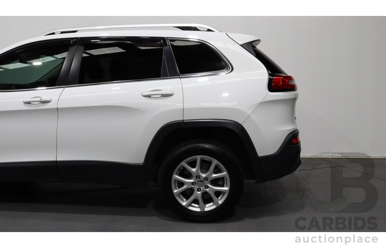 9/2016 Jeep Cherokee Longitude (4x4) KL 4d Wagon White 3.2L V6