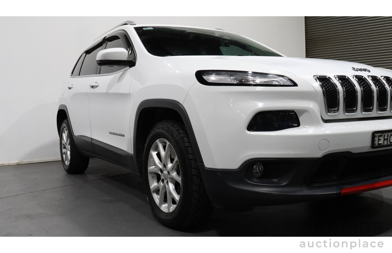 9/2016 Jeep Cherokee Longitude (4x4) KL 4d Wagon White 3.2L V6