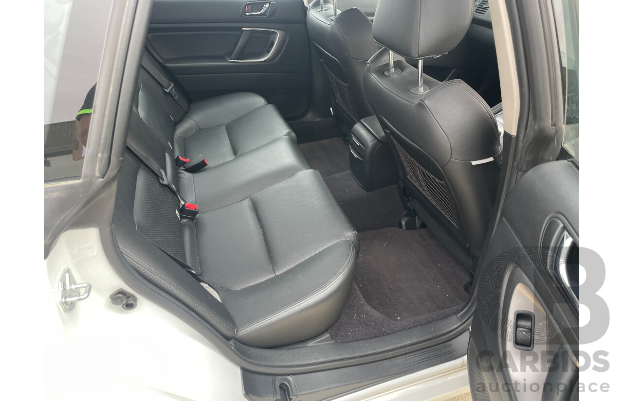 12/2005 Subaru Liberty 2.5i Premium MY06 4d Sedan White 2.5L