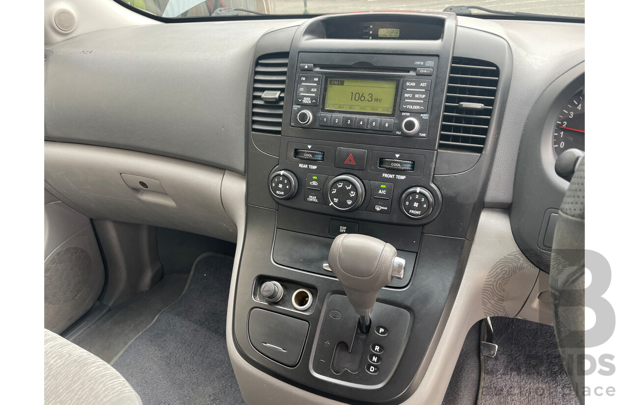 5/2011 Kia Grand Carnival Si VQ MY11 4d Wagon Blue 3.5L
