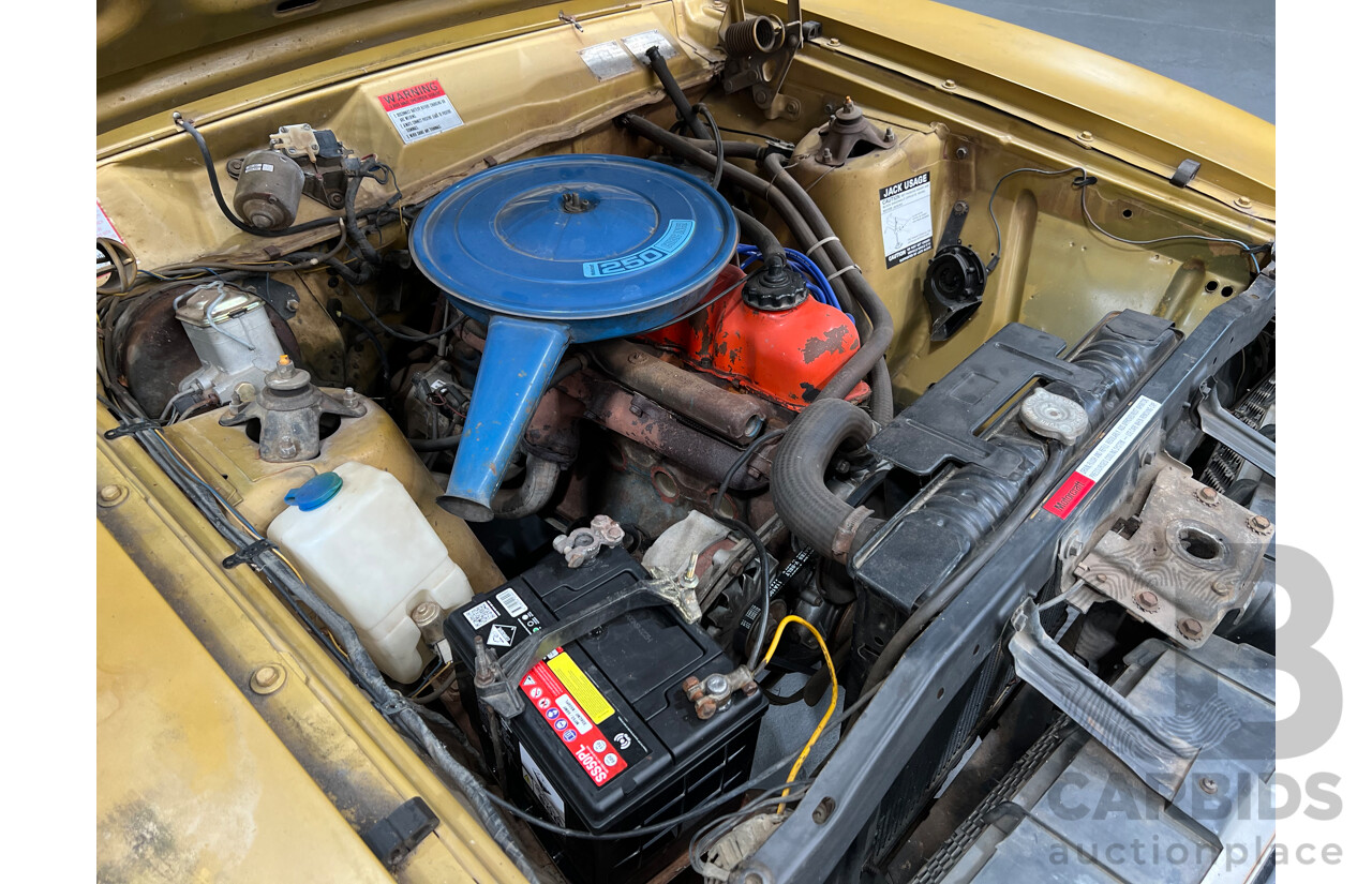 12/1974 Ford Fairmont  XB 4d Sedan Gold / White 250ci 6 Cylinder
