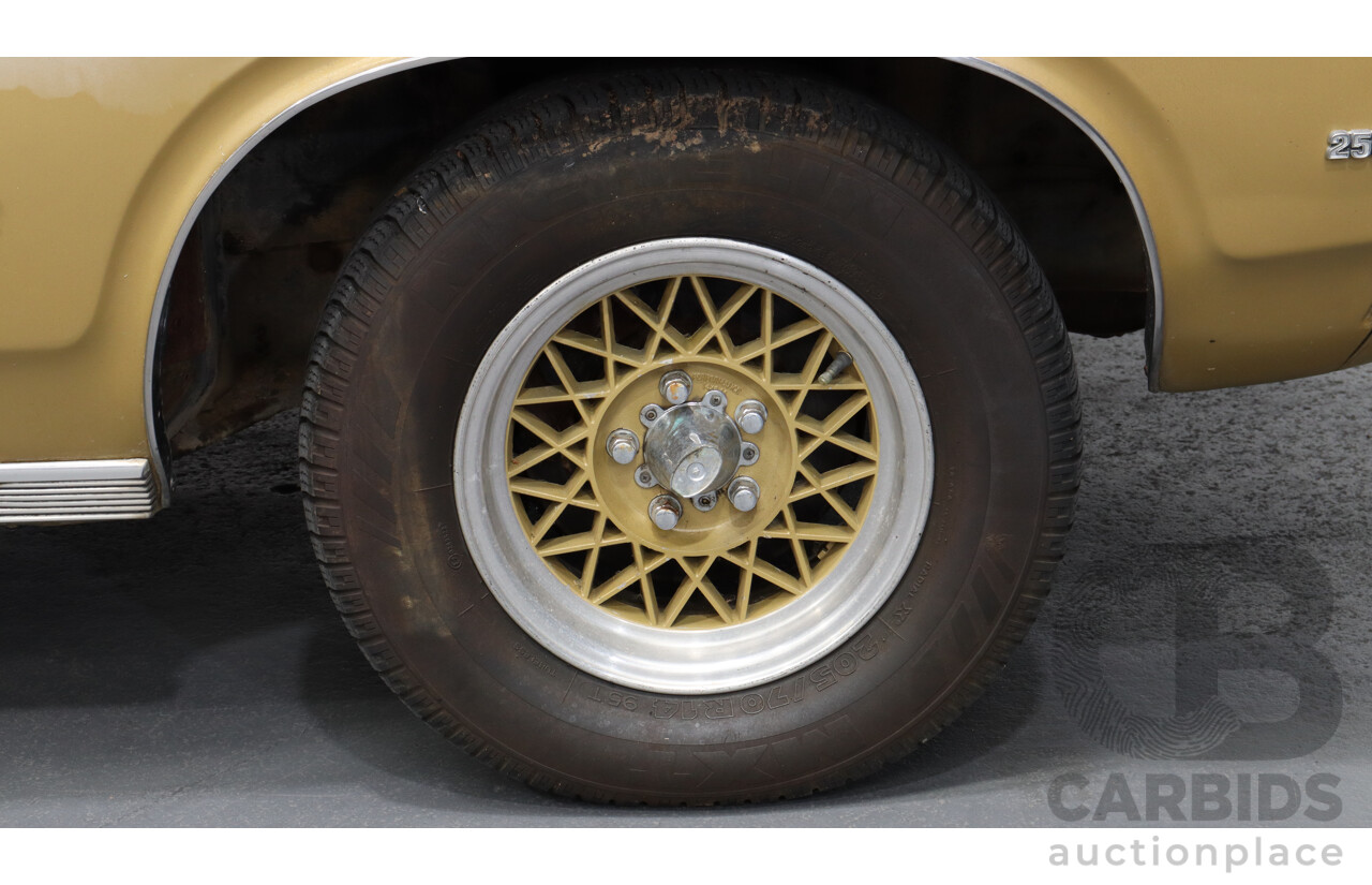 12/1974 Ford Fairmont  XB 4d Sedan Gold / White 250ci 6 Cylinder
