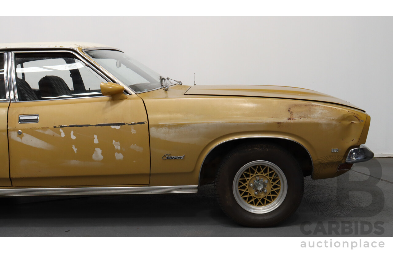 12/1974 Ford Fairmont  XB 4d Sedan Gold / White 250ci 6 Cylinder