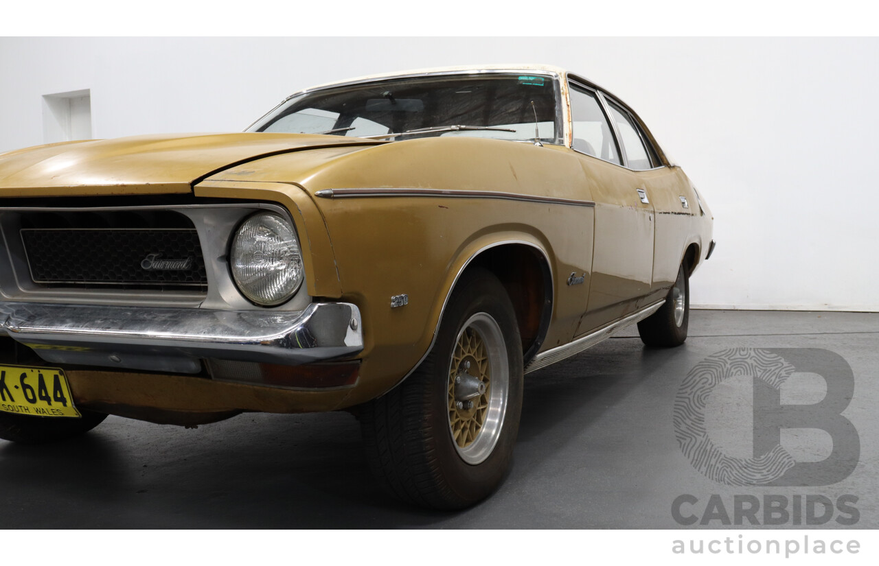 12/1974 Ford Fairmont  XB 4d Sedan Gold / White 250ci 6 Cylinder