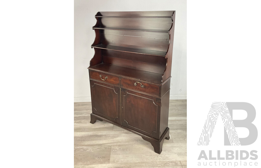 Antique Georgian Mahogany Waterfall Bookcase of Small Proportions, Early to Mid 1800s, with Keys