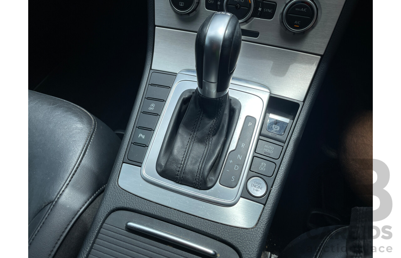 1/2015 Volkswagen Passat 130 TDI Highline 3C MY15 4d Wagon Silver 2.0L