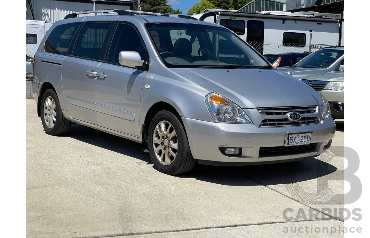6/2010 Kia Grand Carnival Platinum VQ 4d Wagon Silver 2.9L