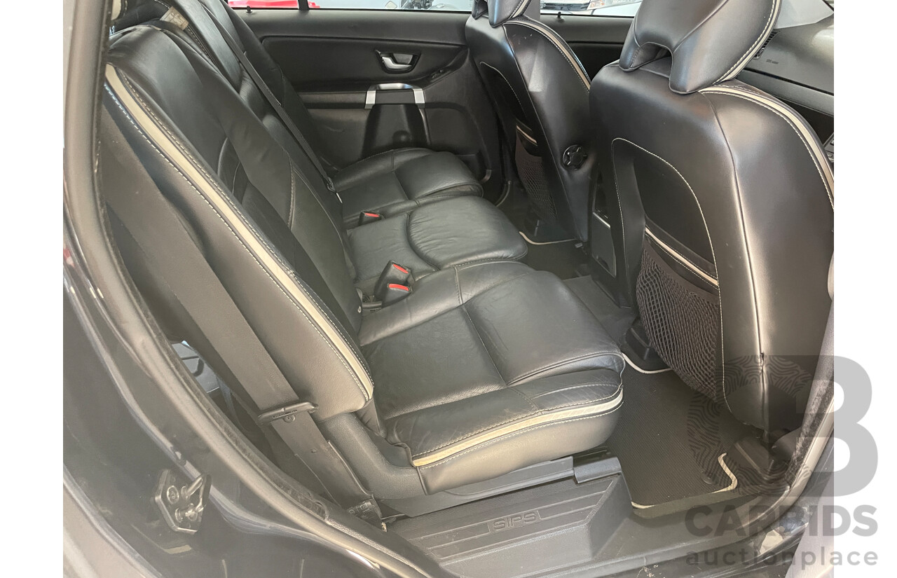 11/2011 Volvo XC90 D5 R-Design MY11 4d Wagon Grey 2.4L