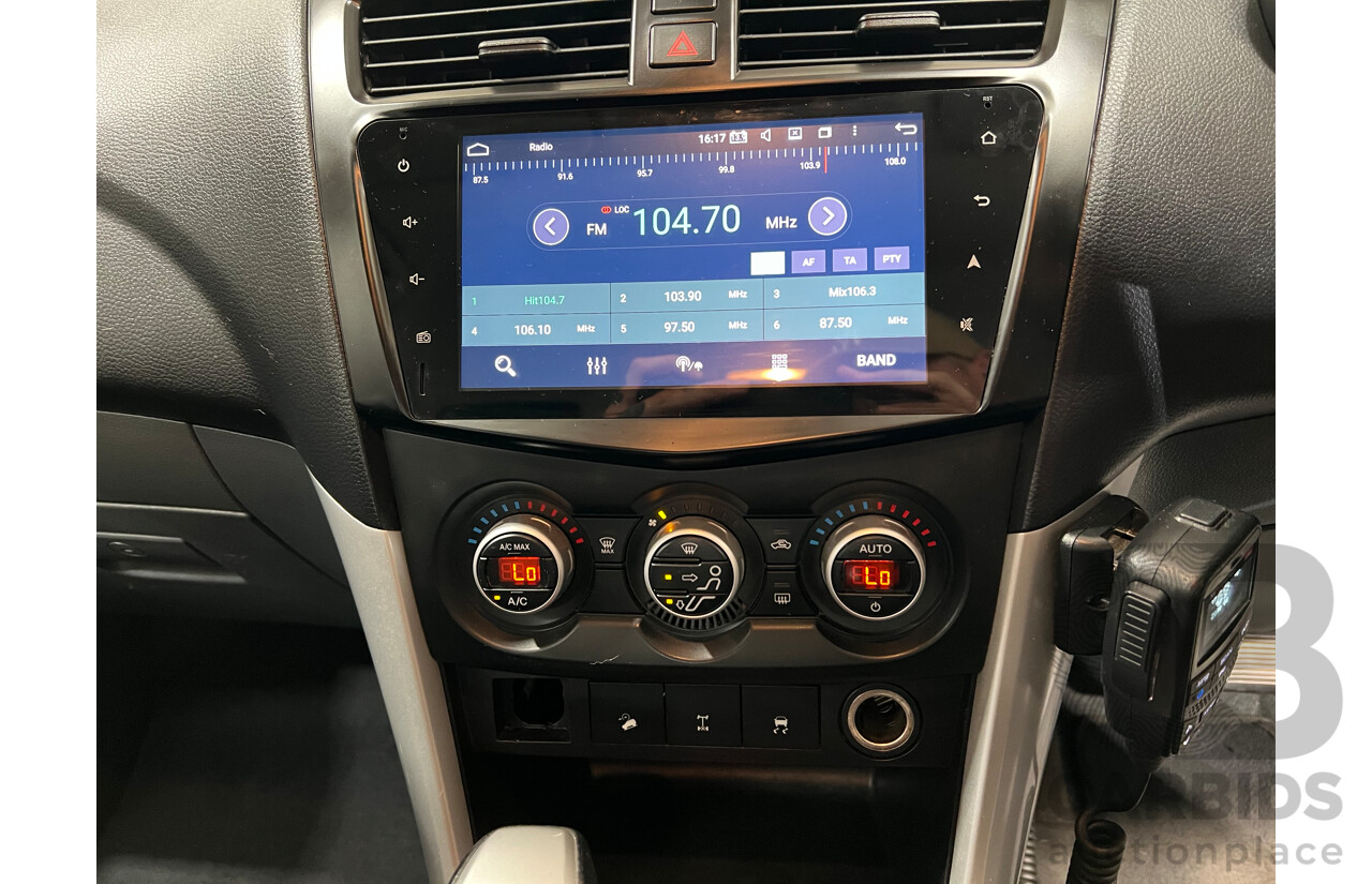 10/2013 Mazda Bt50 GT (4x4)  Dual Cab Utility White 3.2L Turbo Diesel