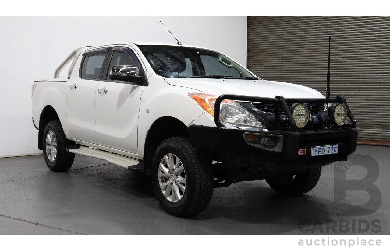 10/2013 Mazda Bt50 GT (4x4)  Dual Cab Utility White 3.2L Turbo Diesel